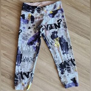 Calvin Klein Performance Wick Grafitti Print Capri Legging